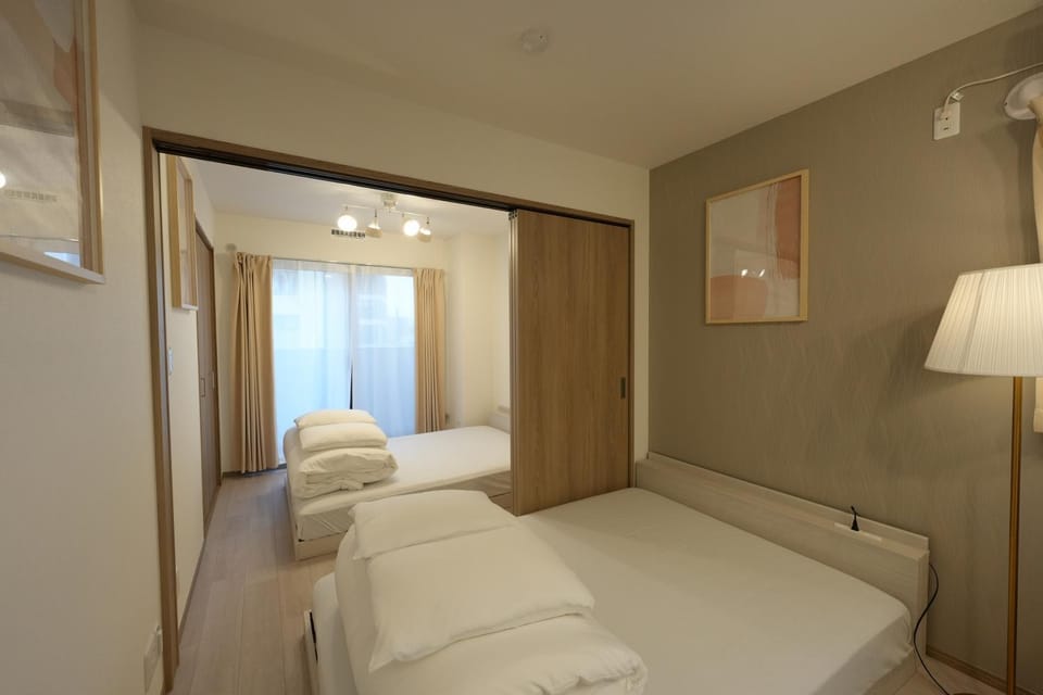 New OPEN!難波まで電車で5分!花園町駅徒歩1分!ホテルリネン使用 303 Apartment in Osaka