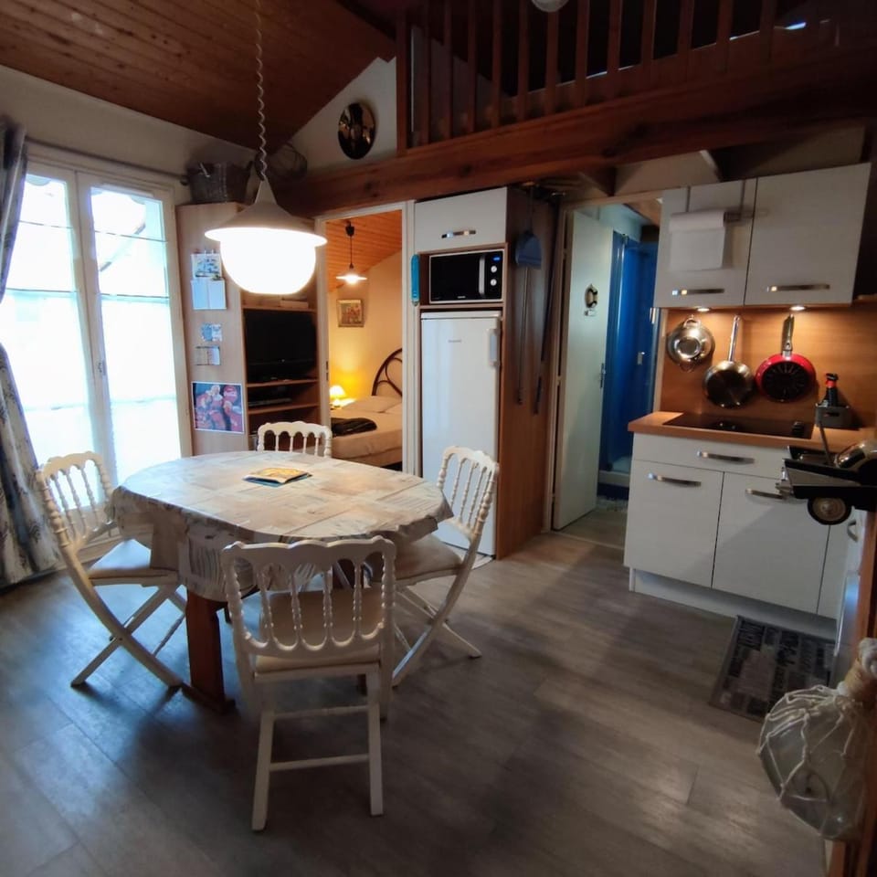 Près de la plage de surf en résidence Apartment in Nouvelle-Aquitaine