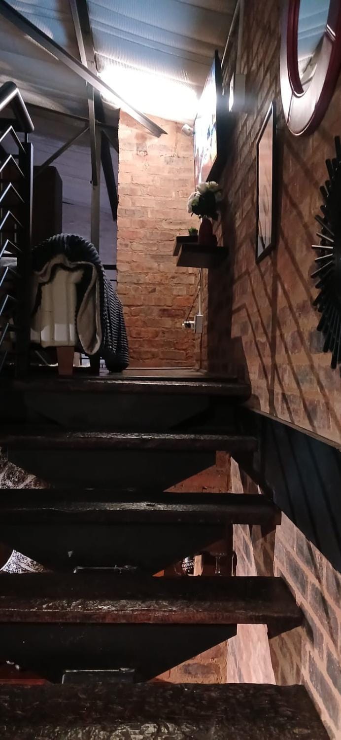 Craftsmanship Loft Maboneng Apartment in Johannesburg
