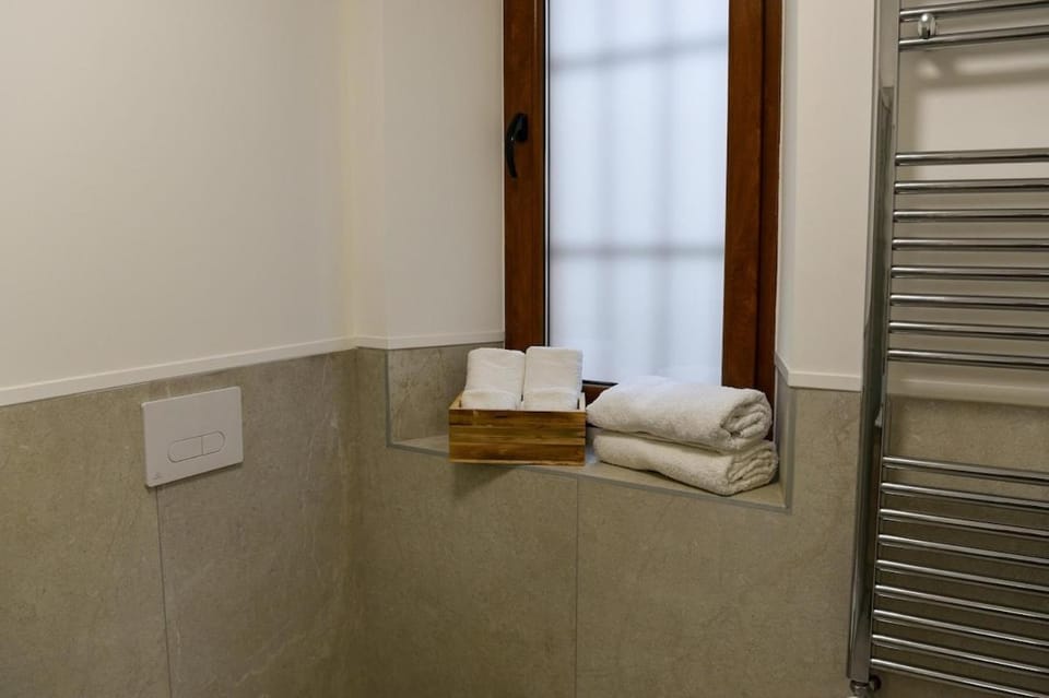 Fly and Rest MXP - Airport Shuttle 24H Apartment in Lombardy