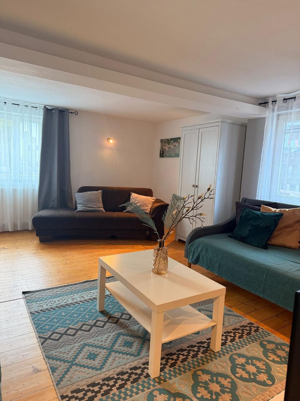 Bed, Living room, Seating area, Bedroom