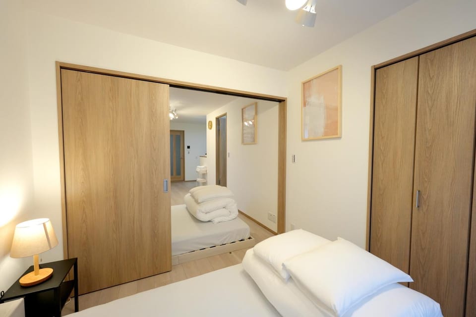 New OPEN!難波まで電車で5分!花園町駅徒歩1分!ホテルリネン使用 403 Apartment in Osaka