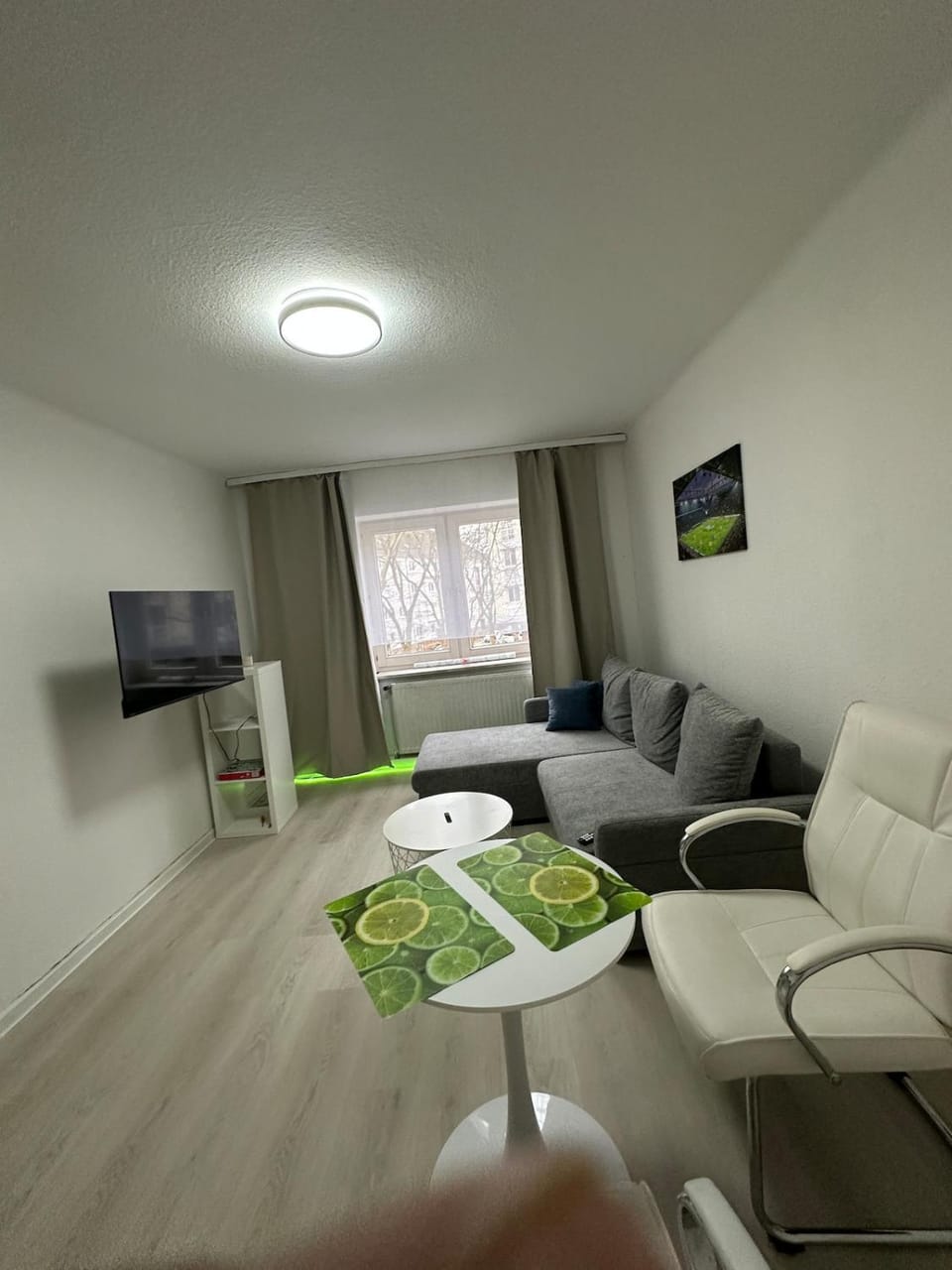 Living in the heart of Kreuzviertel! BVB Messe Kongress City Apartment in Dortmund