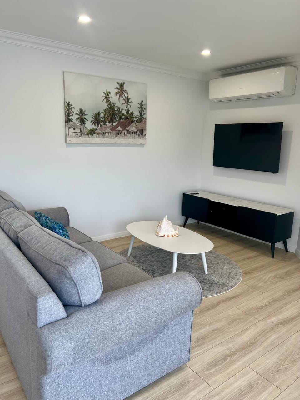 Entire Attached Granny Flat Home - Sleeps 4 House in Wollongong