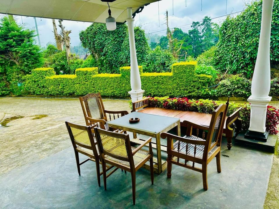 Garden, Seating area, Garden view