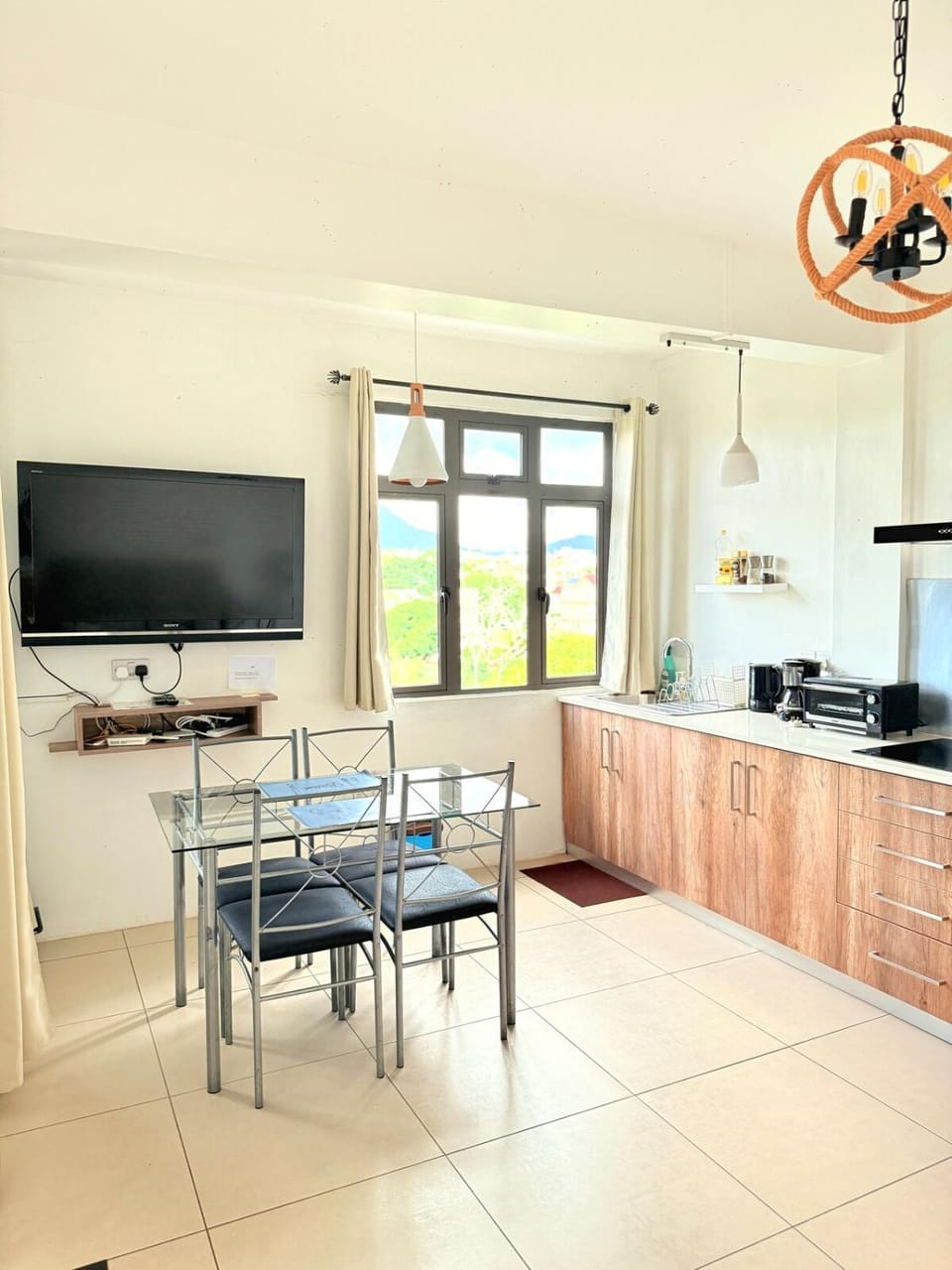 Hibiscus apartment near flic en flac beach Apartment in Flic en Flac
