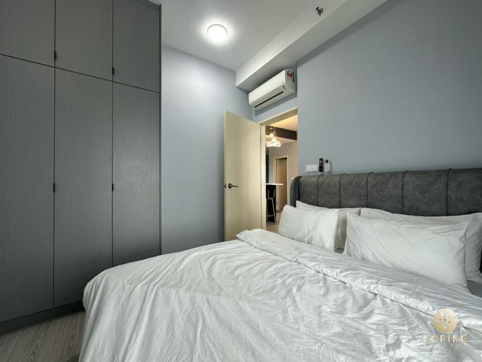 Meta Residence Seri Kembangan 3R2B 6 people Apartment in Selangor, Malaysia