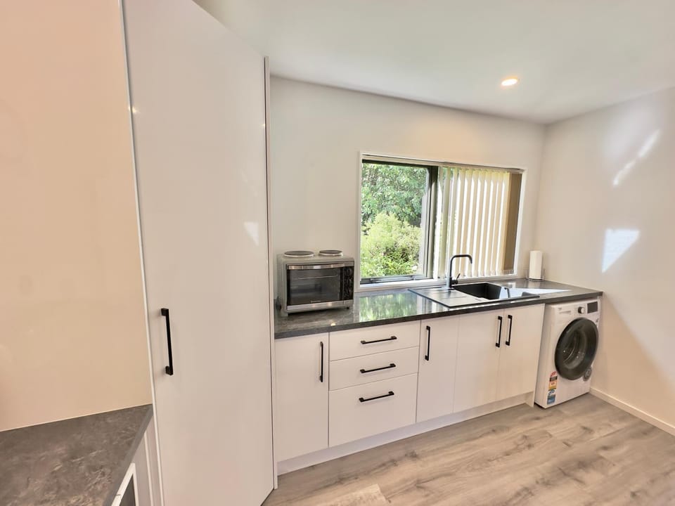 Kitchen or kitchenette, kitchen, kitchen