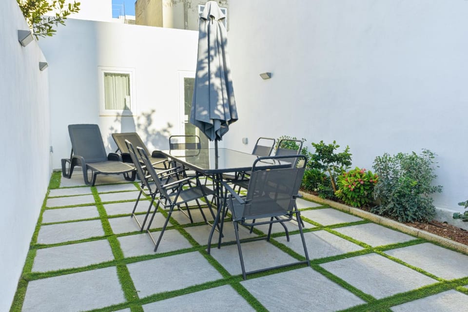 Patio, Garden, Garden view