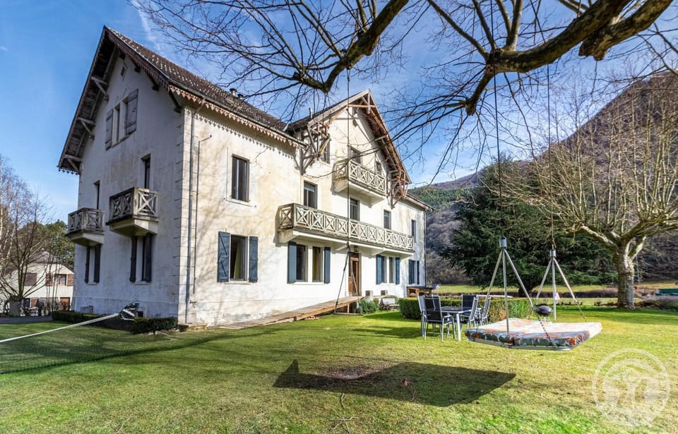 Aubépine Vacation rental in Occitanie