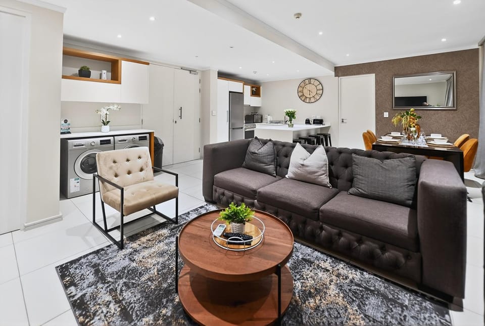 Living room, Dining area, kitchen