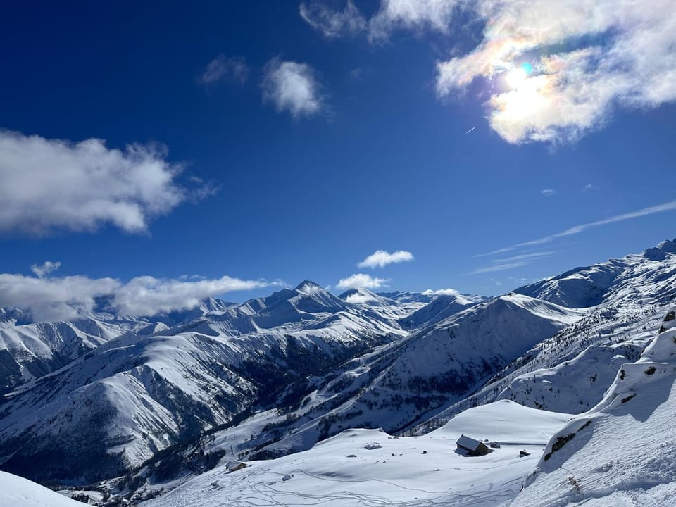 Nearby landmark, Natural landscape, Winter, Mountain view