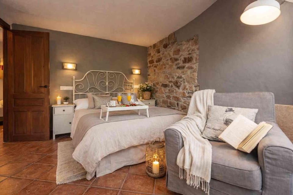 Living room, Bedroom