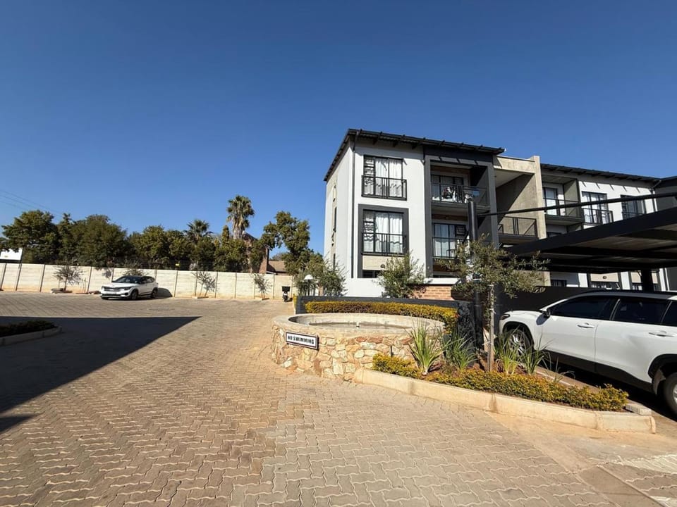 Legacy Suites Montana Bed and Breakfast in Pretoria