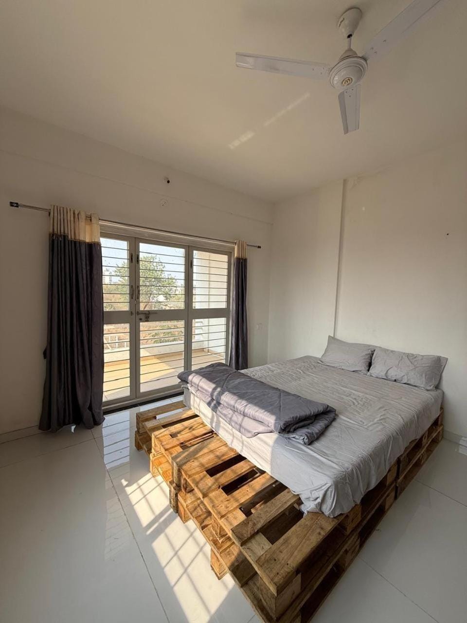Harmony Palace Bed and Breakfast in Maharashtra