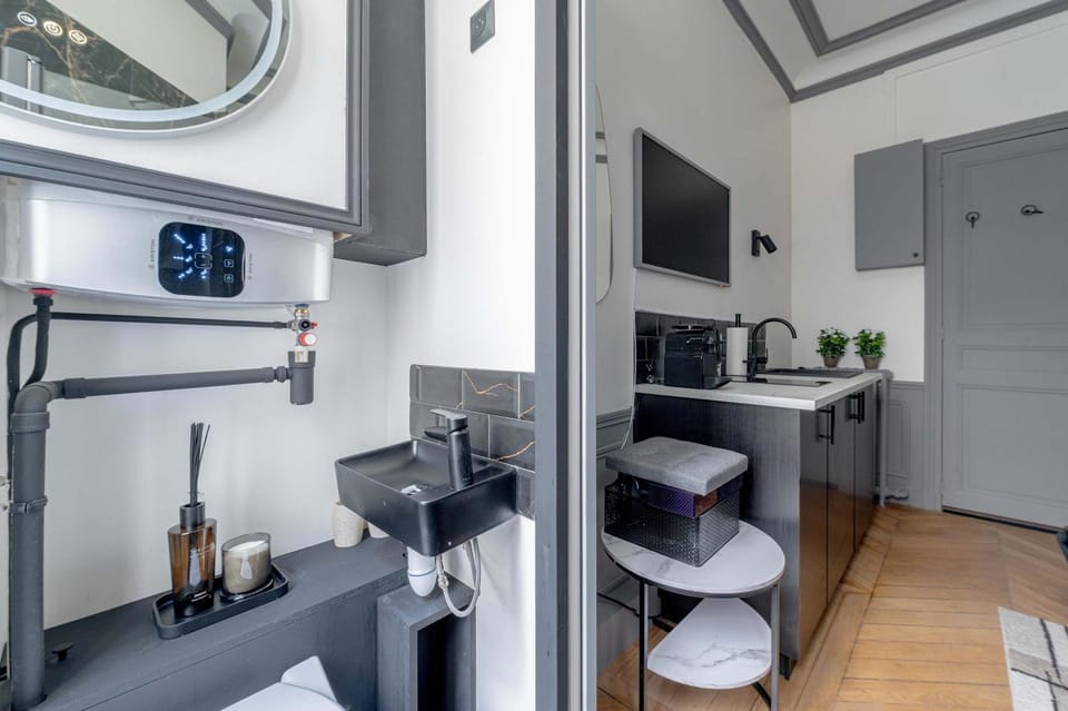 Cozy Nest Le Bon Marche Rive Gauche Apartment in Paris