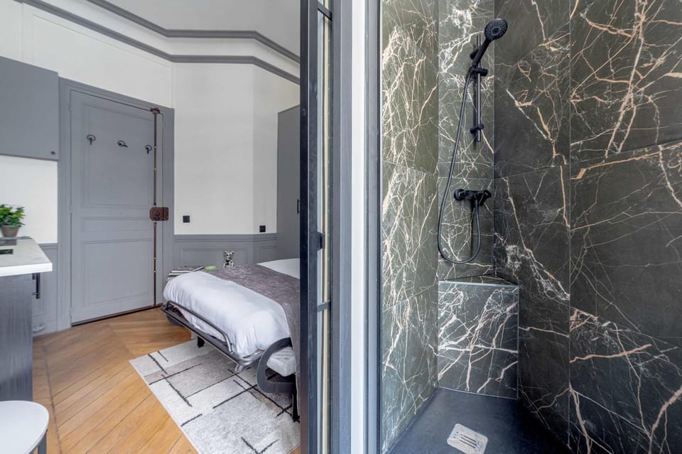 Cozy Nest Le Bon Marche Rive Gauche Apartment in Paris