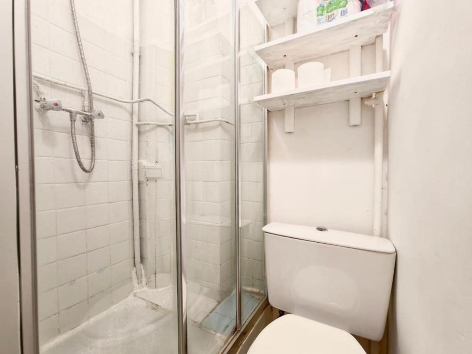 Well-Located Studio near Montparnasse withElevator Apartment in Paris