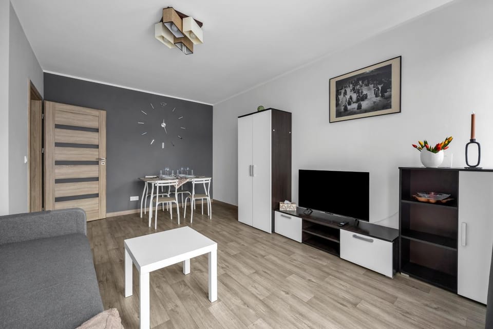 TV and multimedia, Living room, Dining area