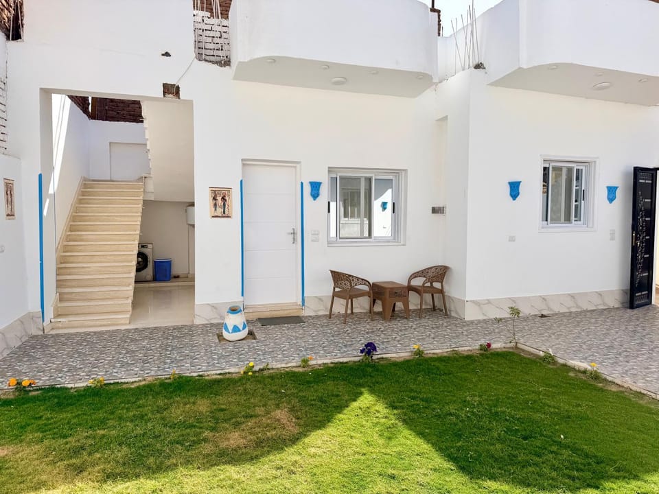 Property building, Spring, Day, View (from property/room), Breakfast, Continental breakfast, Buffet breakfast, English/Irish breakfast, Internal: Not applicable to any particular room