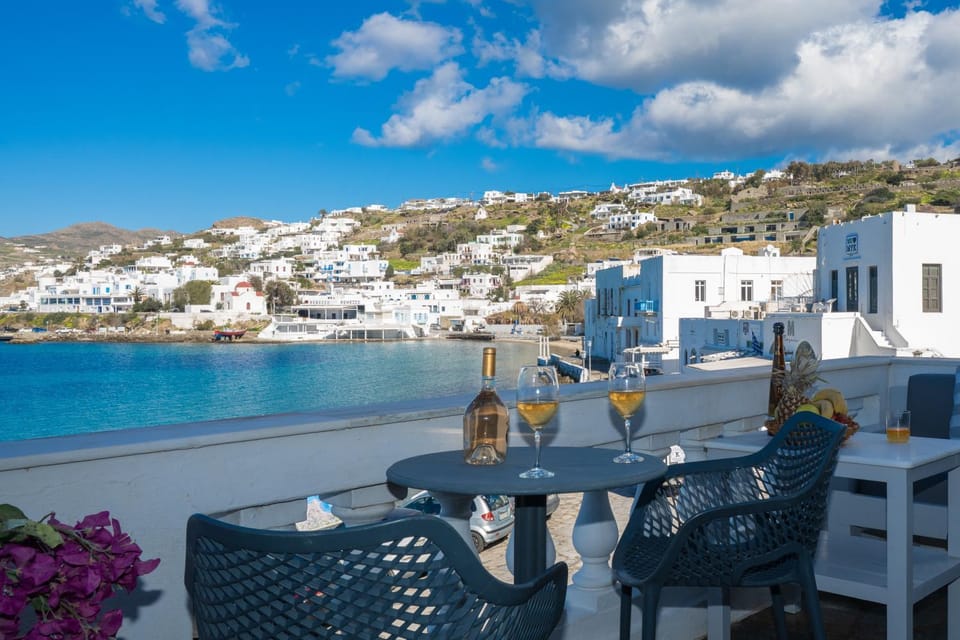 Day, Seating area, Beach, City view, Sea view