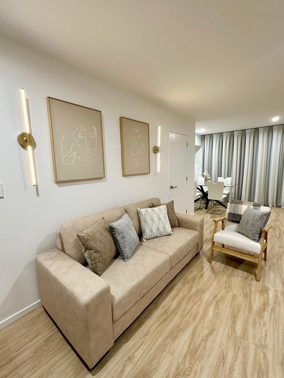 Communal lounge/ TV room