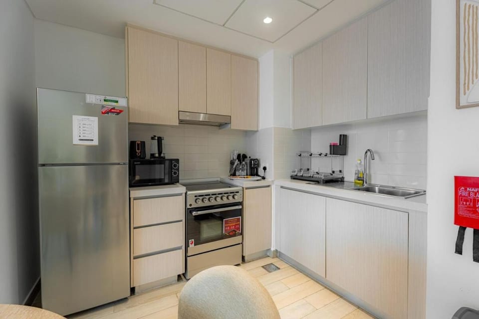Yas Island Gem 1BR Near Warner Bros & SeaWorld Apartment in Abu Dhabi