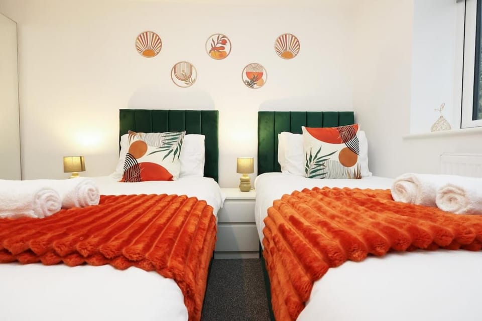 Newly Built Stylish & Central 2-Bedroom 2-Bathroom Apartment - Cardiff City Centre Apartment in Cardiff