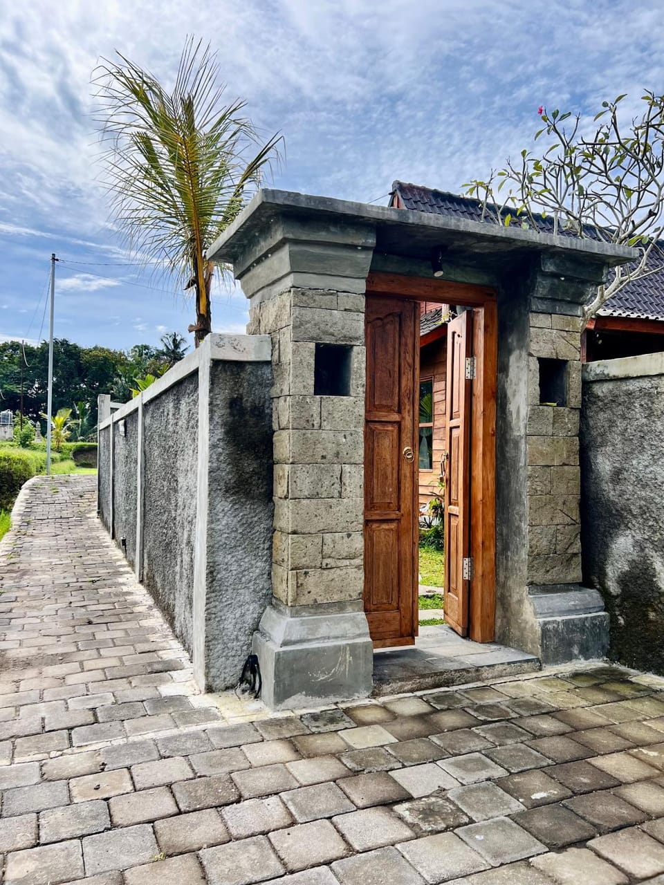 Property building, Day