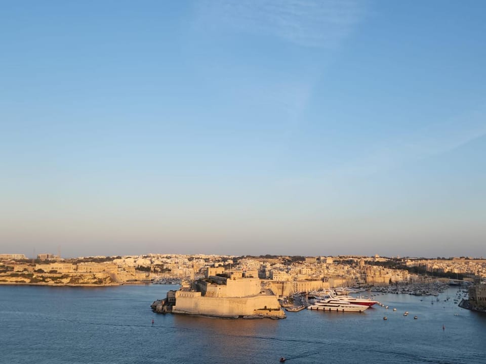Portus Noir Valletta House in Valletta
