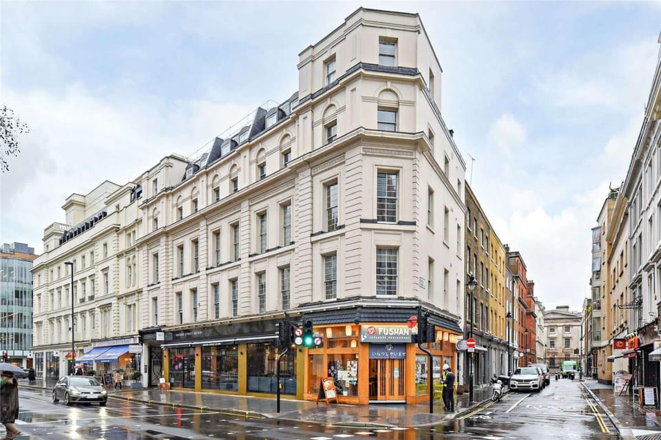New Oxford Street Central Apartment Apartment in City of Westminster