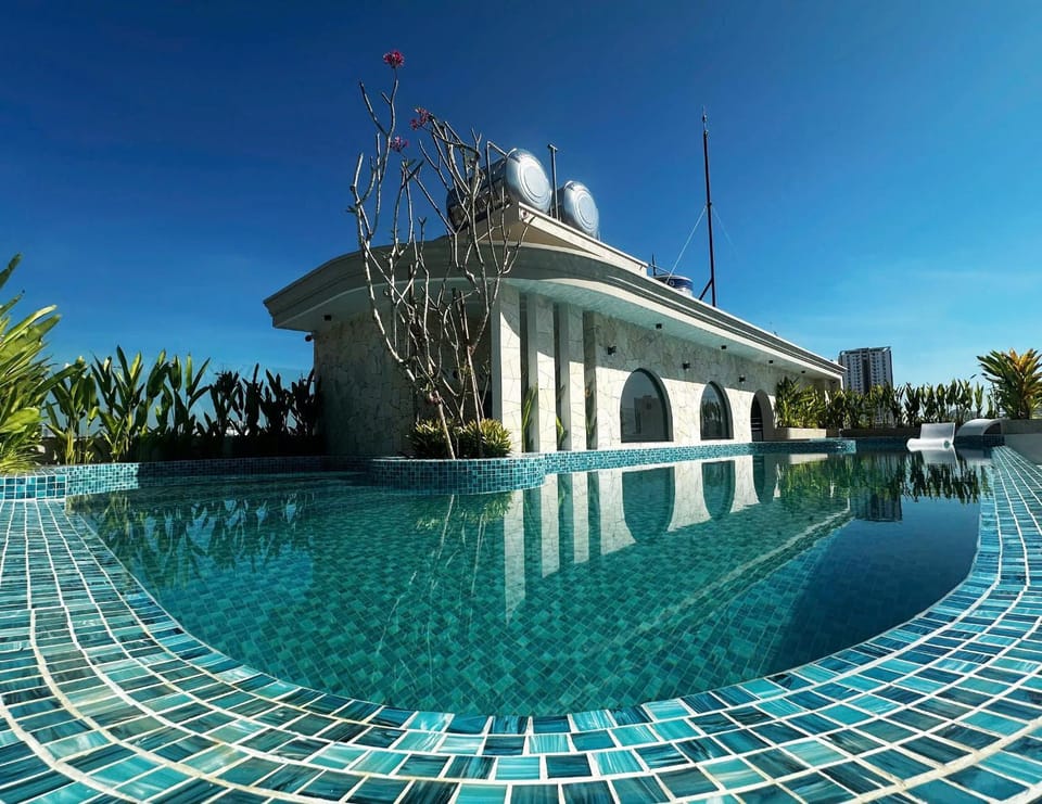 Balcony/Terrace, Swimming pool, Swimming pool