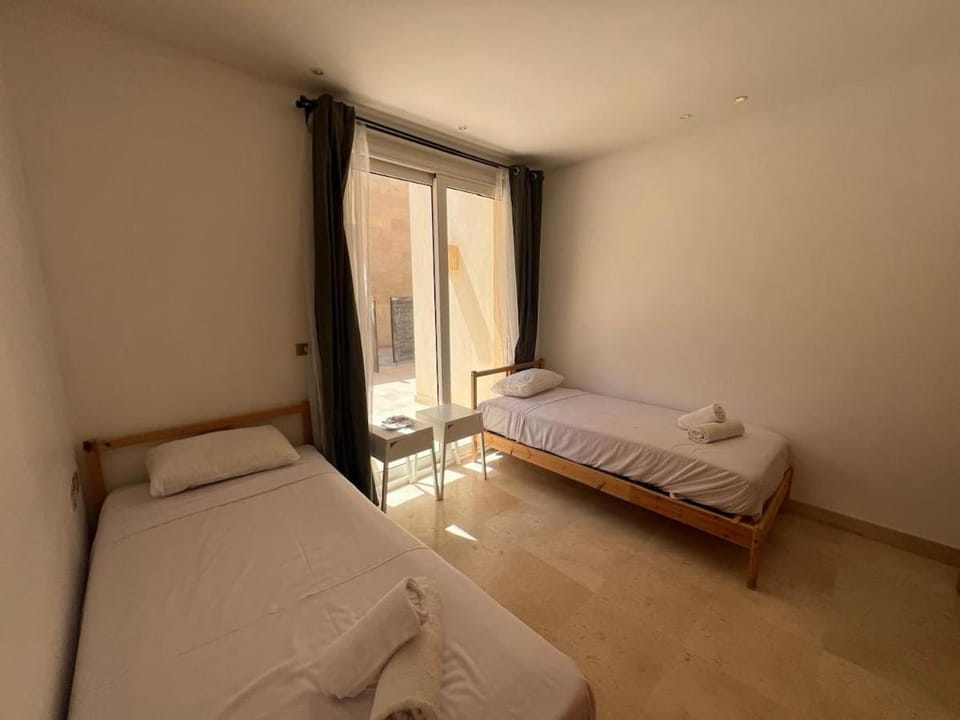 2bd direct on the pool in Scarab El Gouna Apartment in Hurghada