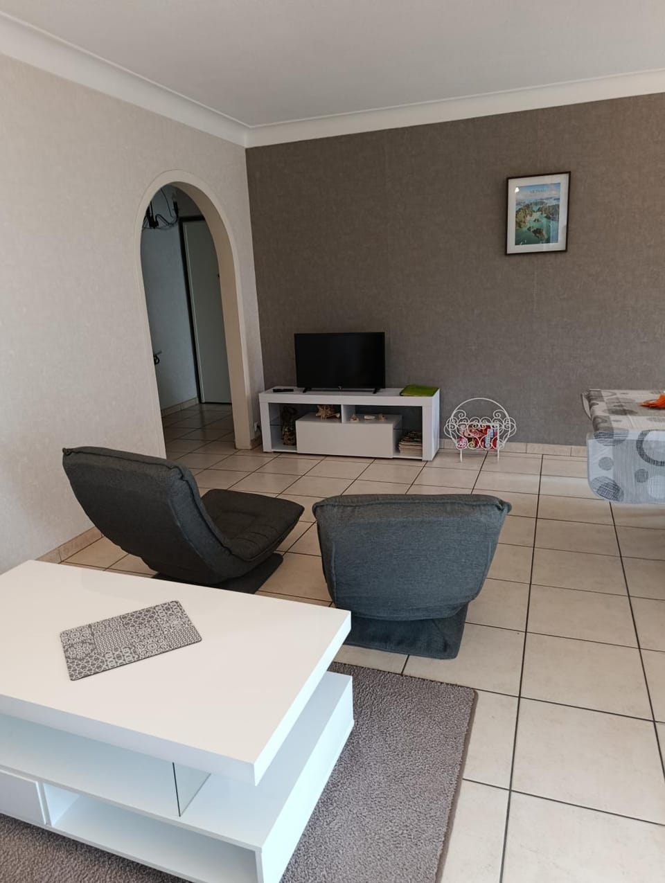 T5 lumineux pour vos Loisirs ou pour votre Travail Apartment in Provence-Alpes-Côte d'Azur