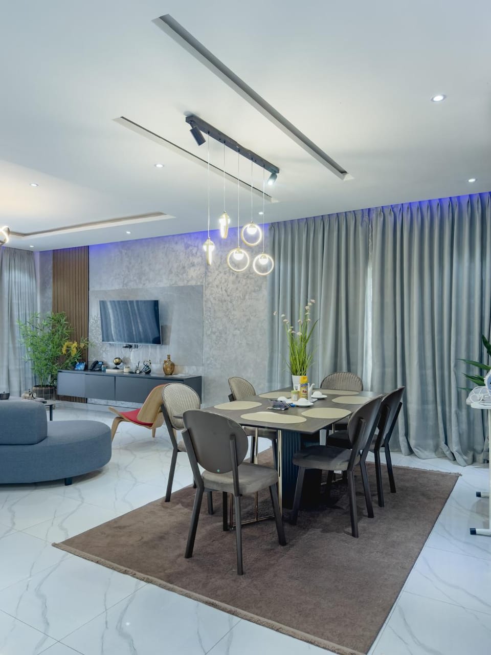 Communal lounge/ TV room, Communal kitchen, Dinner