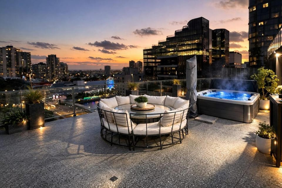 Hot Tub, Balcony/Terrace, Balcony/Terrace, Seating area, Sunset