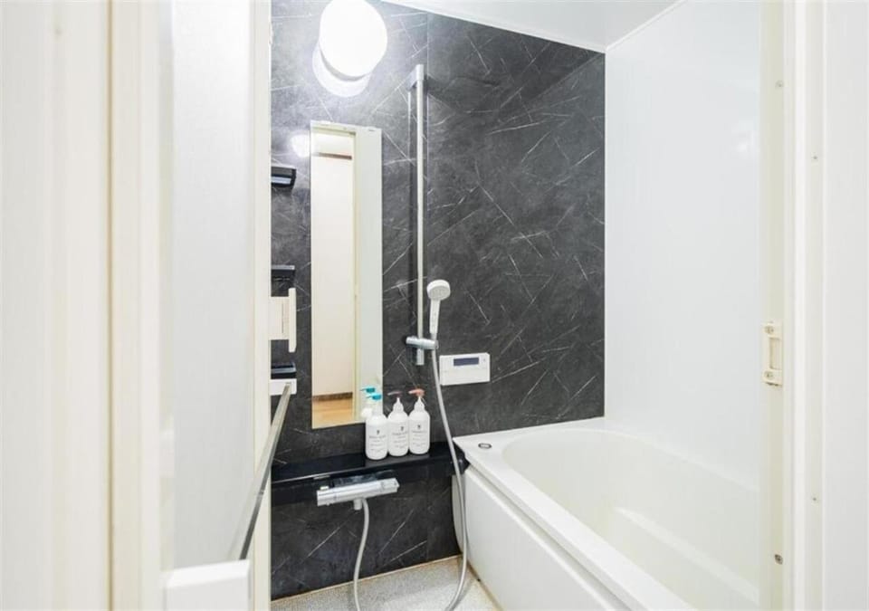 8min to Keisei Hikifune Entire House Sleeps12 Villa in Japan