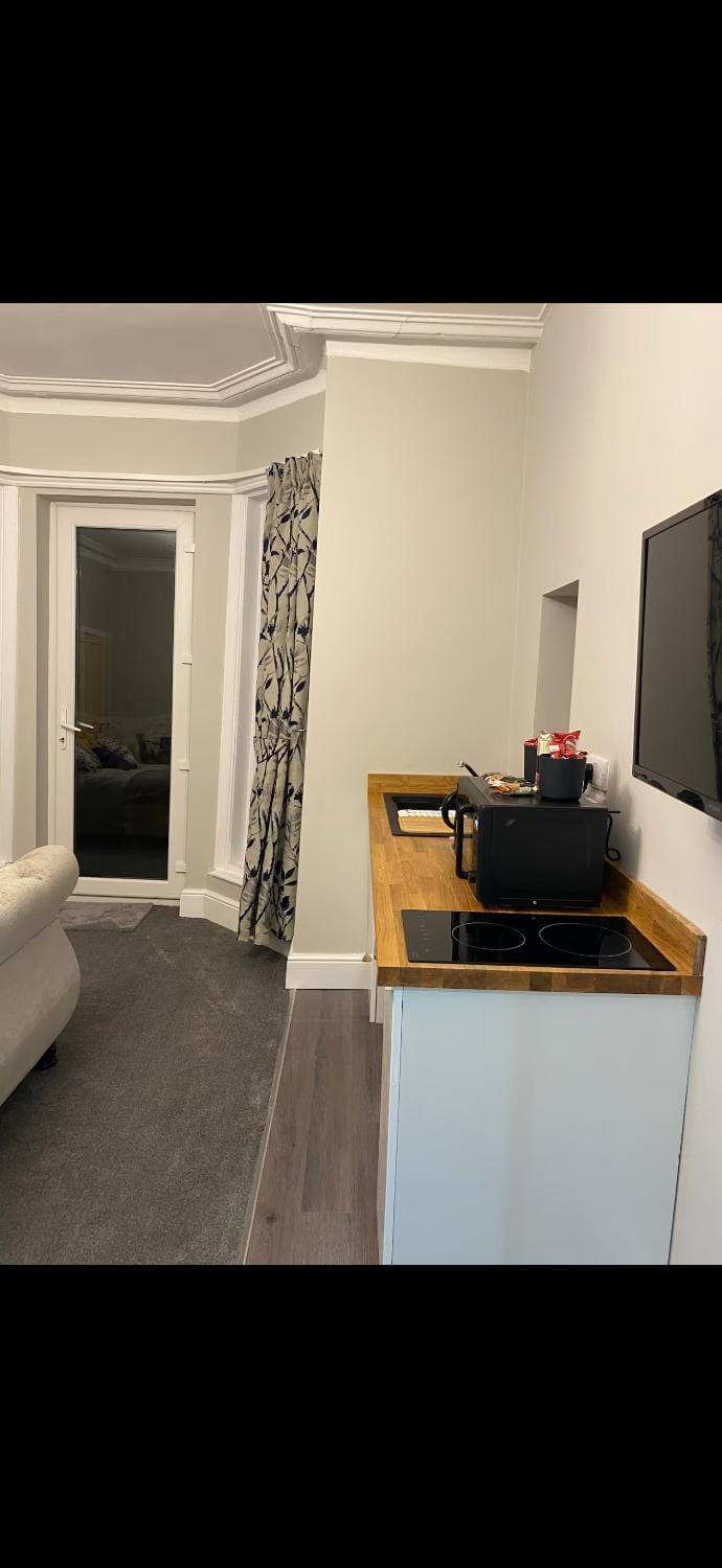 Cambridge Villa St Annes Bed and Breakfast in Lytham St Annes