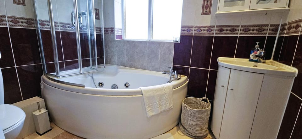 Toilet, Bathroom, Bath