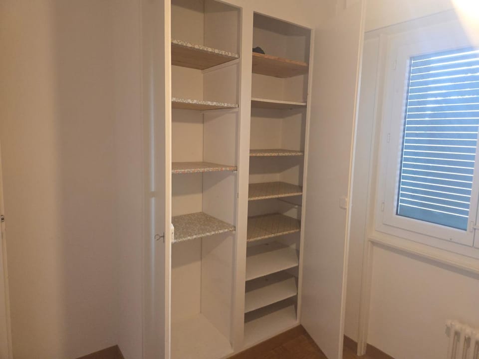 One room in a large shared apartment Apartment in Lausanne