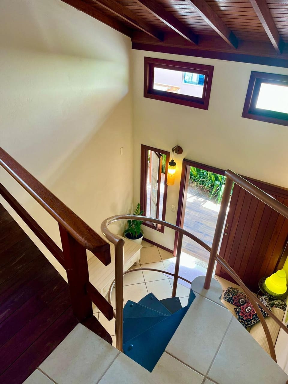 Recanto aconchego Campeche com Wi-Fi, AC e garagem House in Florianopolis