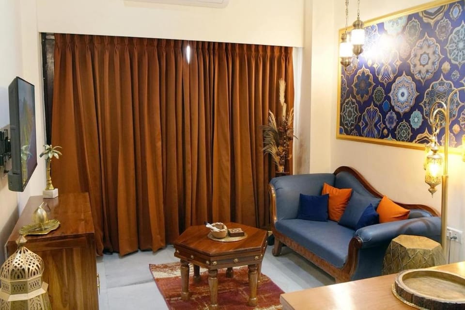 Moroccan Haven I Design Stay in Gurgaon Apartment in Maharashtra