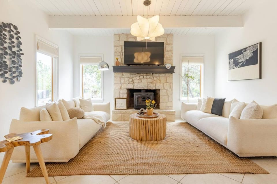 Amazing View w Heated Pool, Firepit, Game Room House in Rio Grande