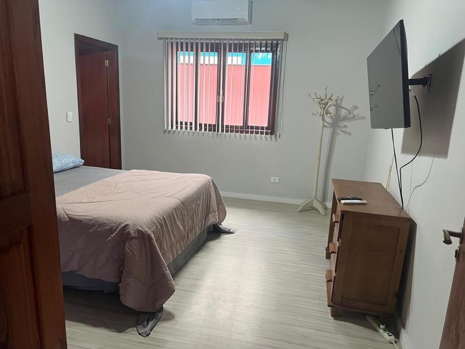 Casa em Ubatuba Pé na Areia da Enseada House in State of São Paulo