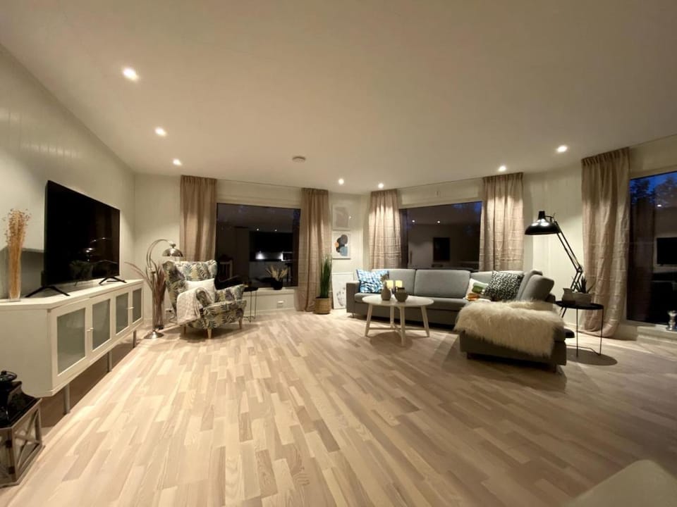 Cozy apartment at the city top House in Tromso
