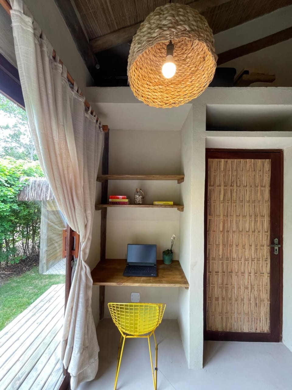 Seating area
