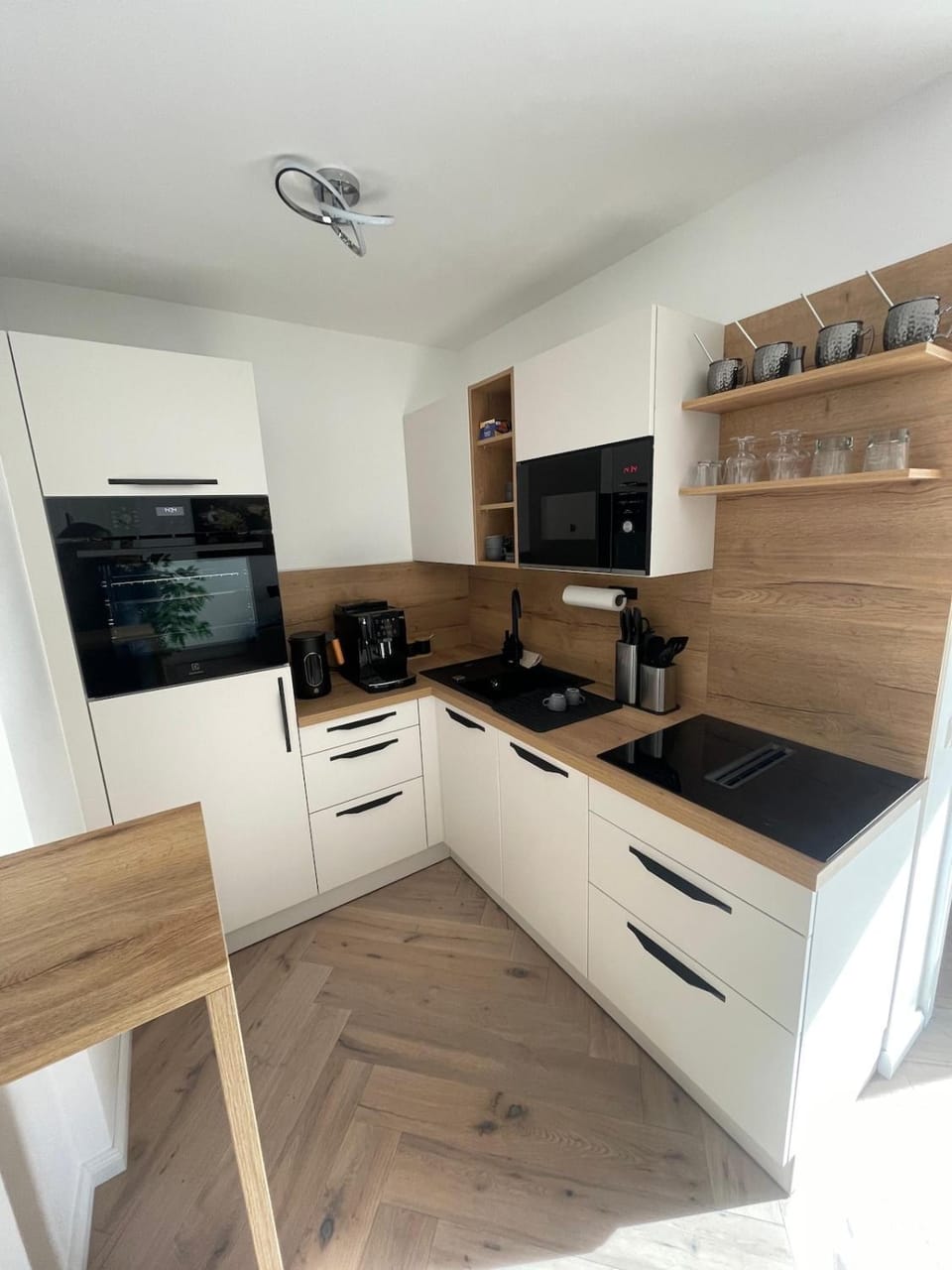 Bright apartment with terrace near Schönbrunn Apartment in Vienna