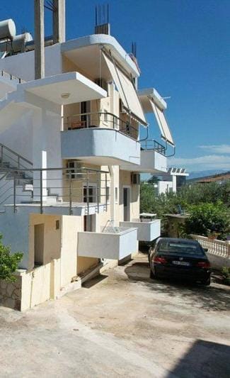 Property building, Parking