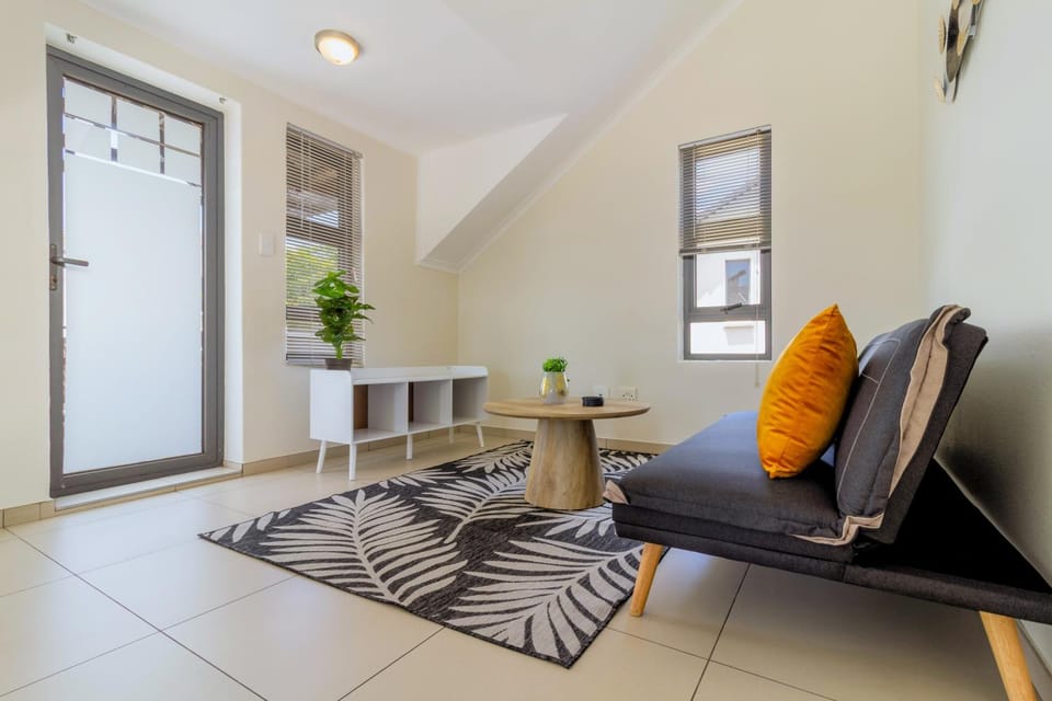 AlimamaSpaces Manzini Dainfern Apartment in Sandton