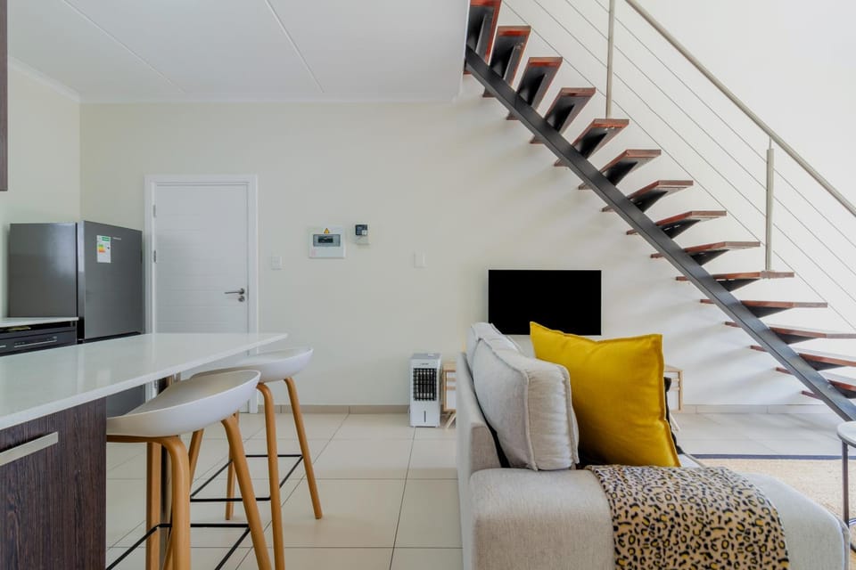 AlimamaSpaces Manzini Dainfern Apartment in Sandton